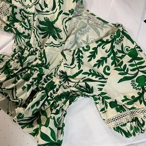 Band of the free crop blouse balloon sleeve ivory with Green Floral XS cinch top